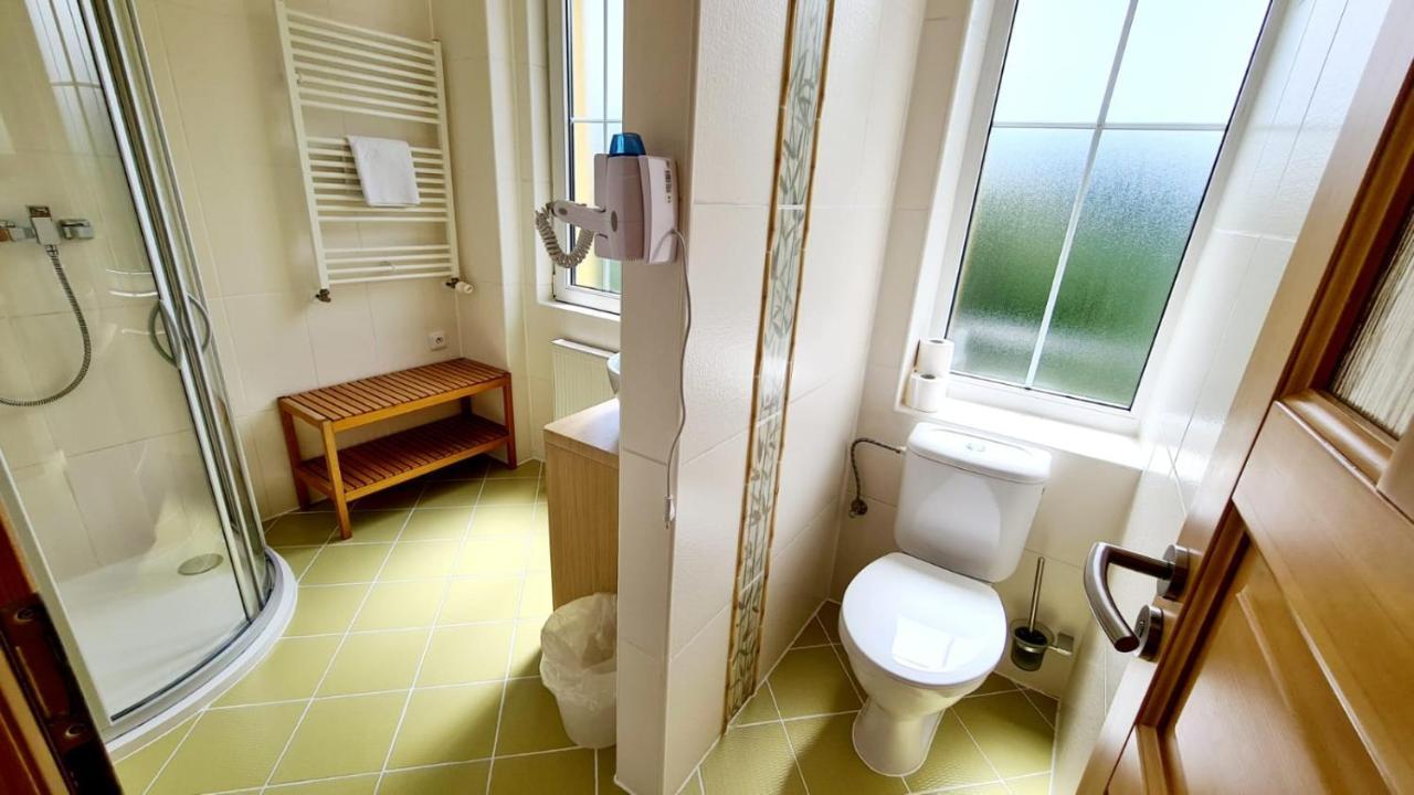 Penzion Valkoun-Lilienfeld Karlovy Vary Ngoại thất bức ảnh