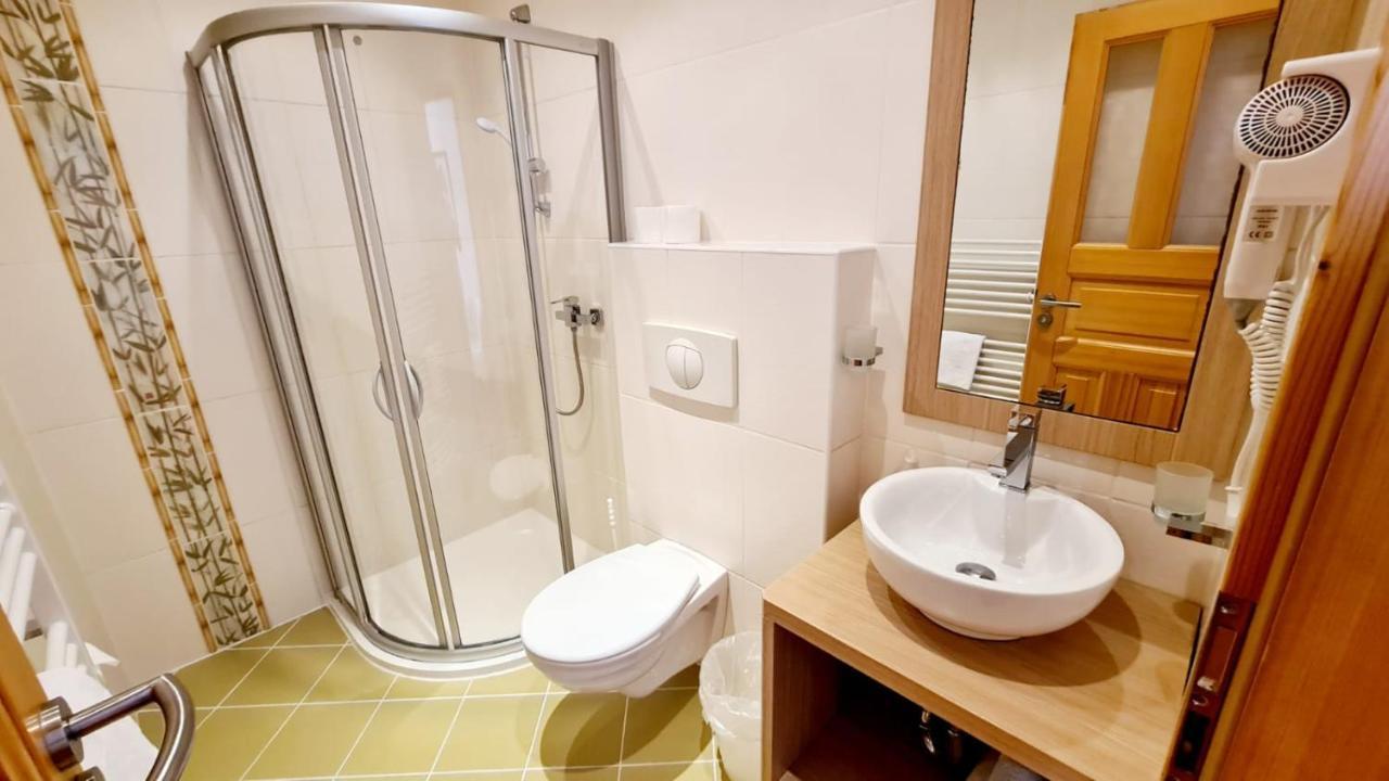 Penzion Valkoun-Lilienfeld Karlovy Vary Ngoại thất bức ảnh