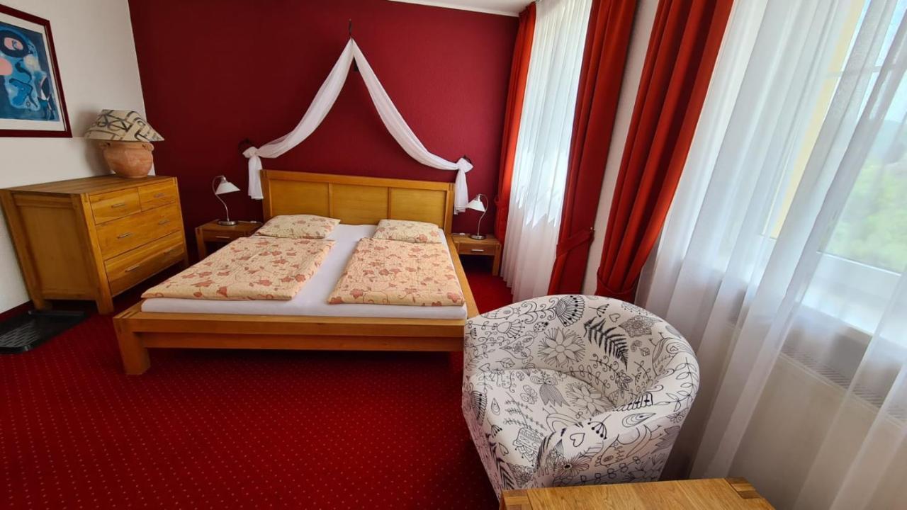 Penzion Valkoun-Lilienfeld Karlovy Vary Ngoại thất bức ảnh