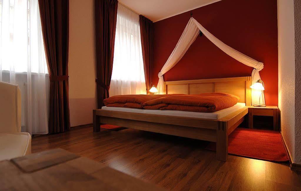 Penzion Valkoun-Lilienfeld Karlovy Vary Ngoại thất bức ảnh